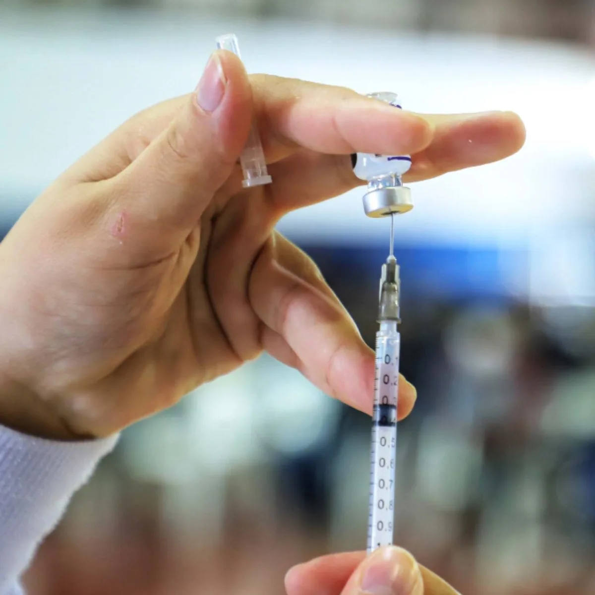 Debate: Cristina e Pimentel falam sobre vacinação e saúde em Curitiba