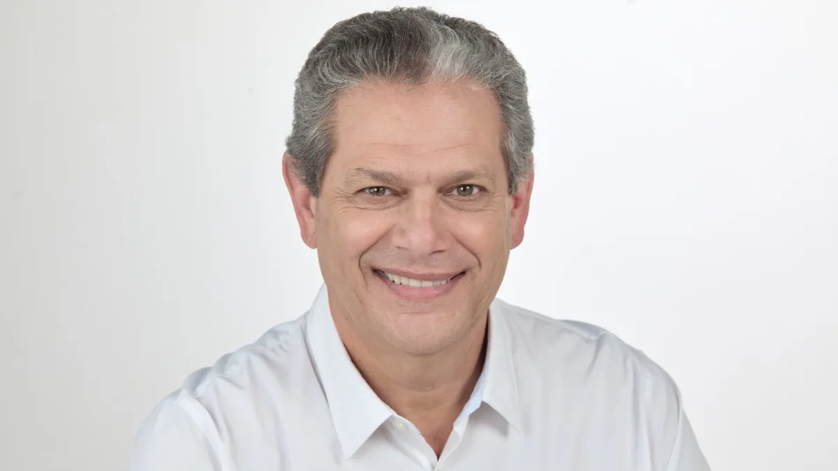 Silvio Barros é eleito prefeito de Maringá em primeiro turno