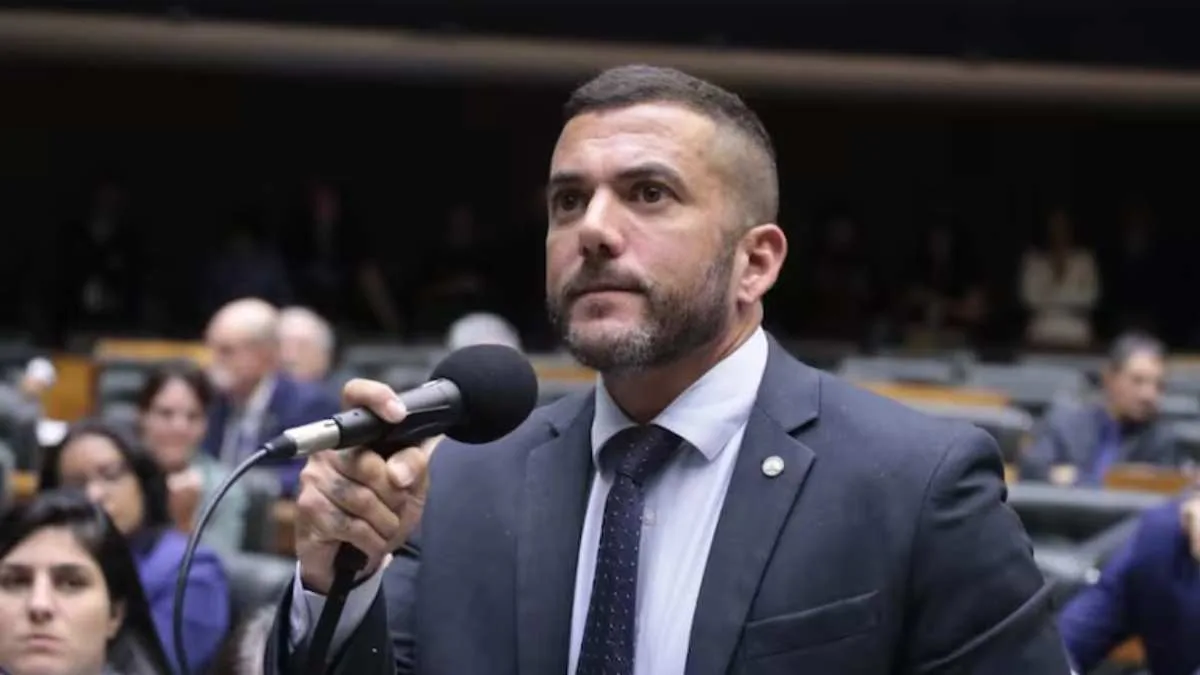 PF faz buscas em endereços de assessores de Sóstenes e Jordy