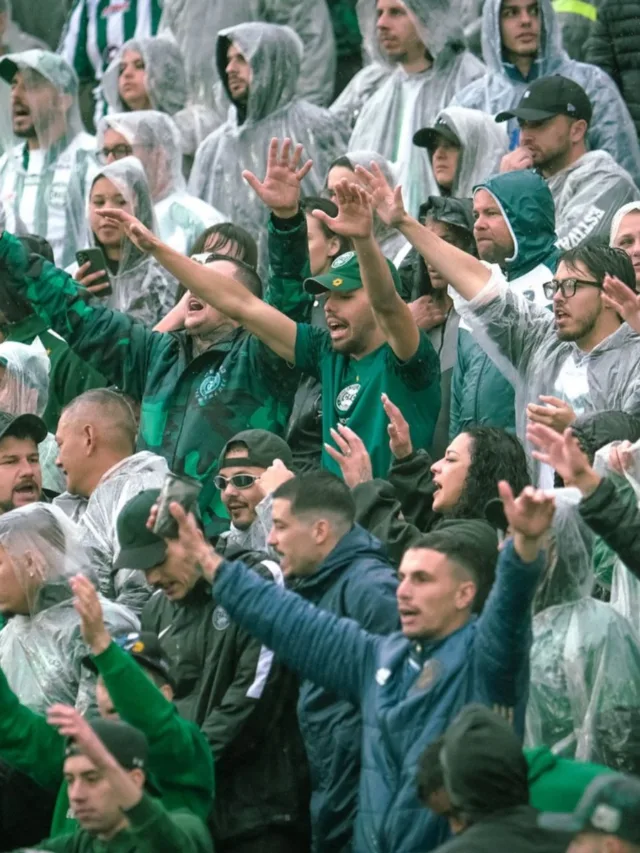 Operário-PR x Coritiba tem confusão na arquibancada