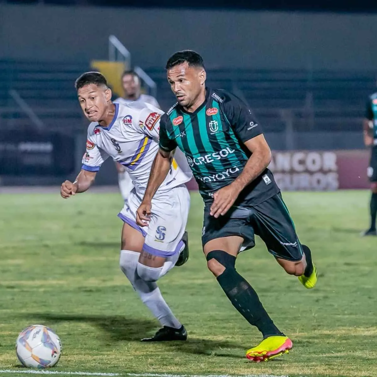 Maringá vence São Joseense com um a menos em campo