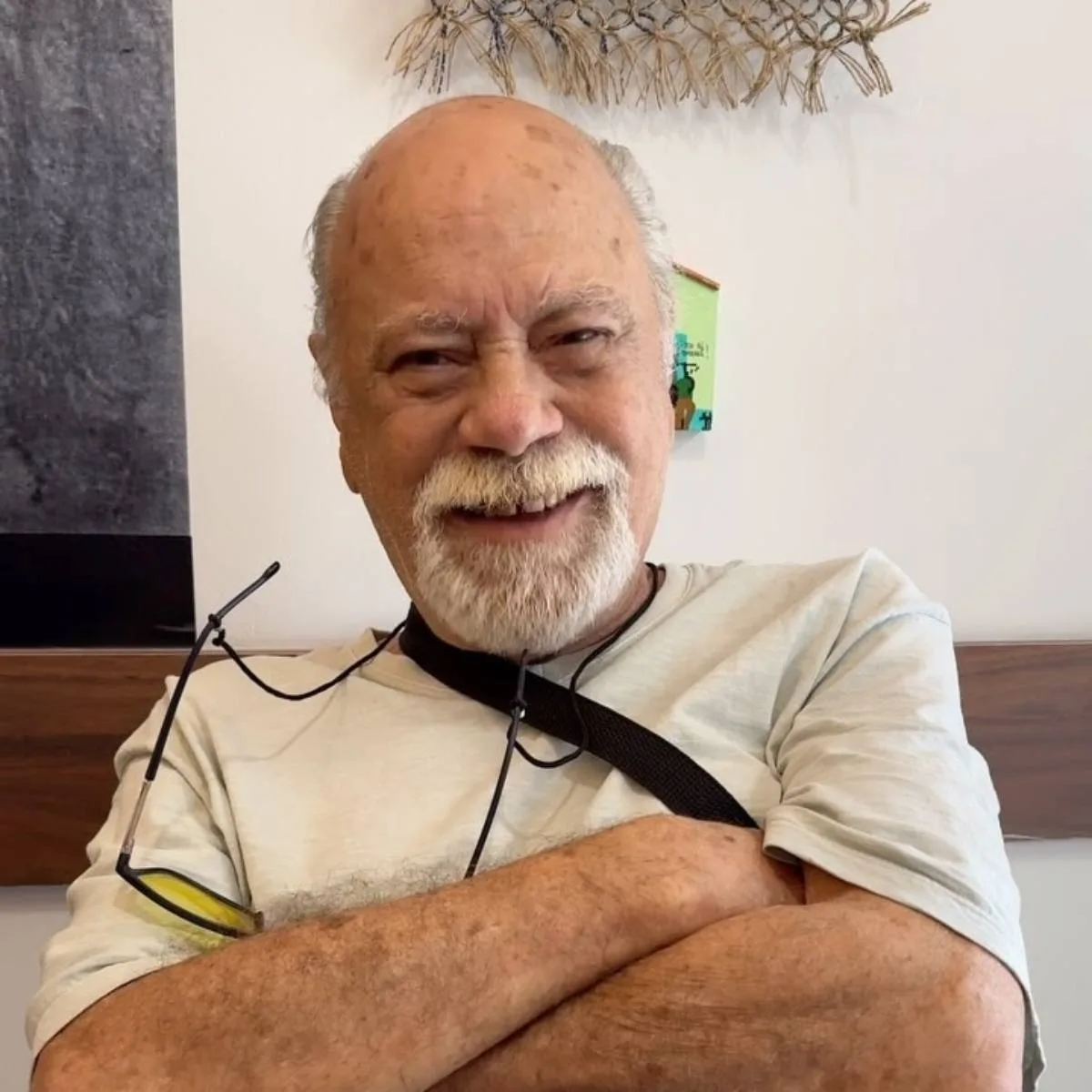 Ator Tonico Pereira é internado com quadro de pneumonia