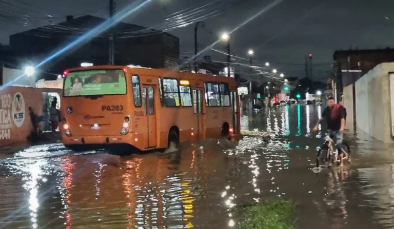 Chuvas causam estragos na Região Metropolitana de Curitiba