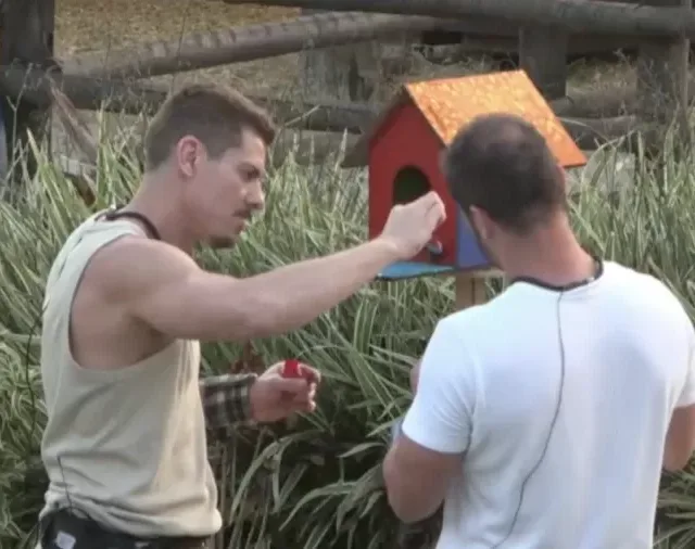 Sacha critica Zé Love em A Fazenda 16 (Imagem: Reprodução / PlayPlus)