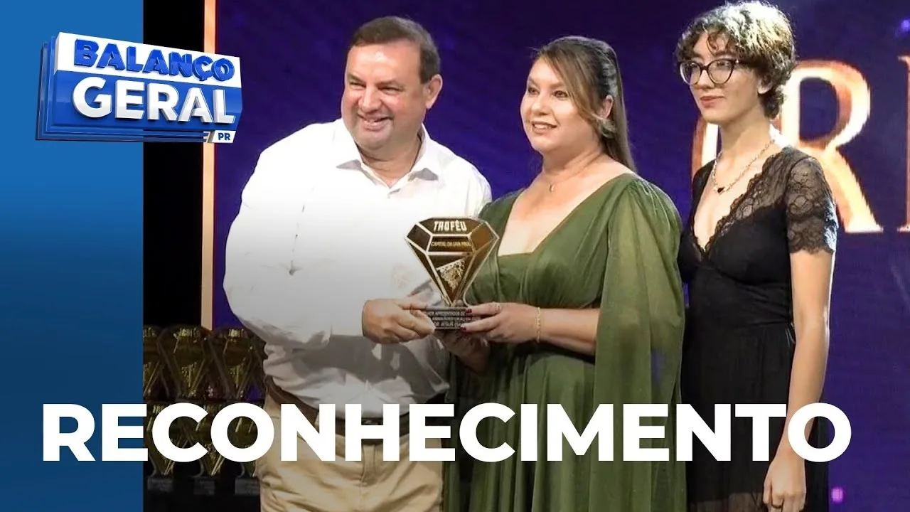 Balanço Geral e o apresentador Salsicha são premiados com o troféu Capital da Uva Fina