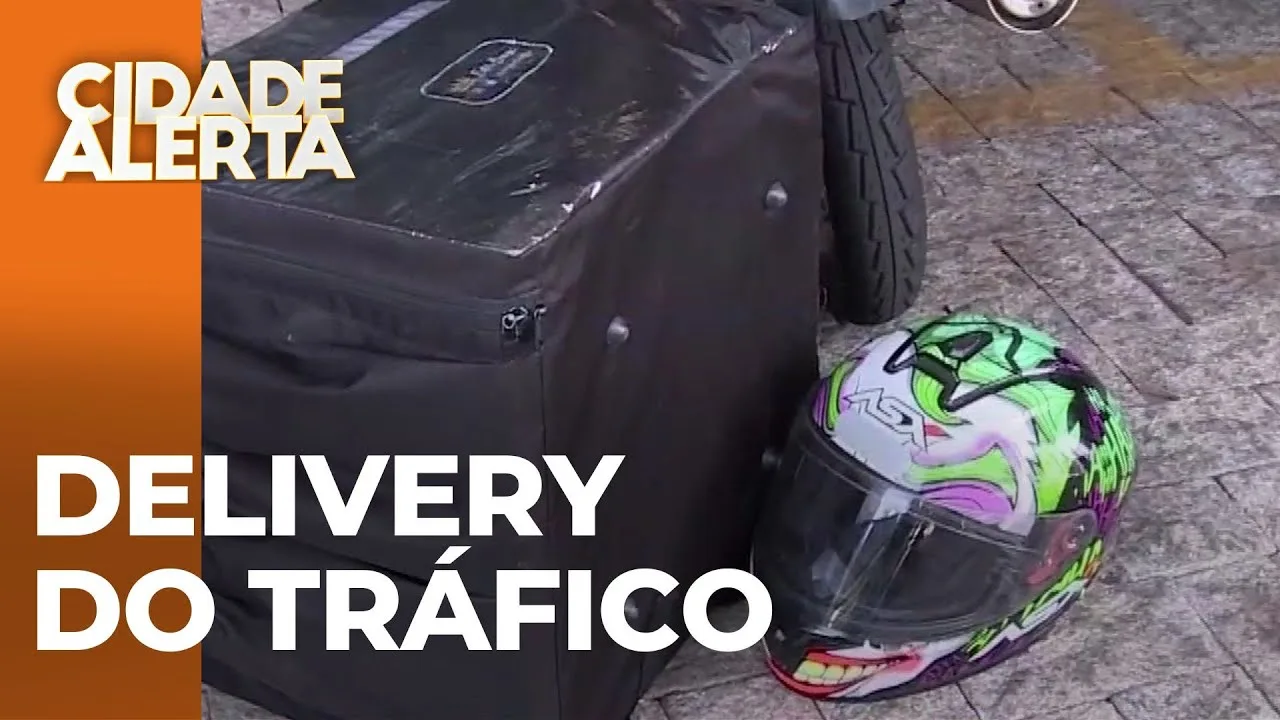 Delivery do tráfico: Semob apreende moto com drogas após perseguição em Cascavel