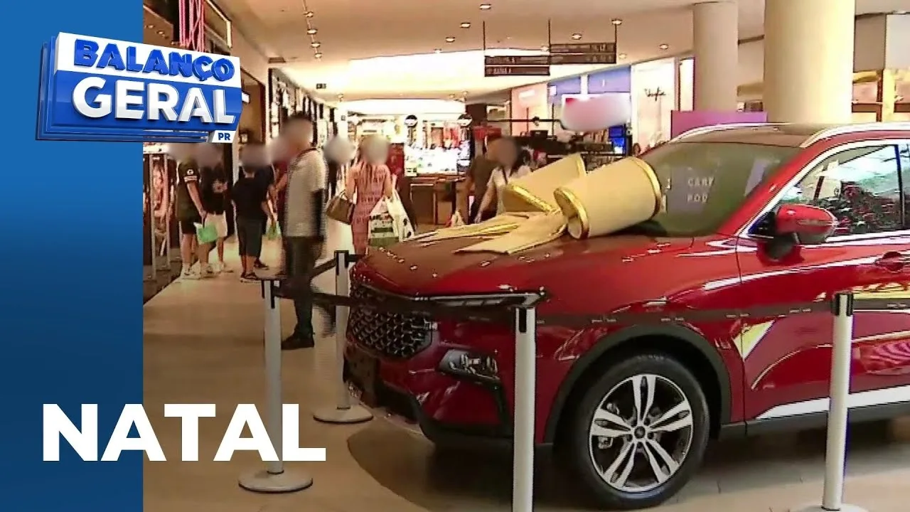 Com a aproximação do Natal, movimentação aumenta em Curitiba e shoppings ficam lotados