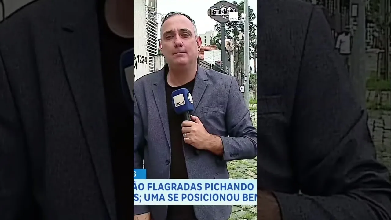 Duas meninas são flagradas pichando muro no bairro Rebouças