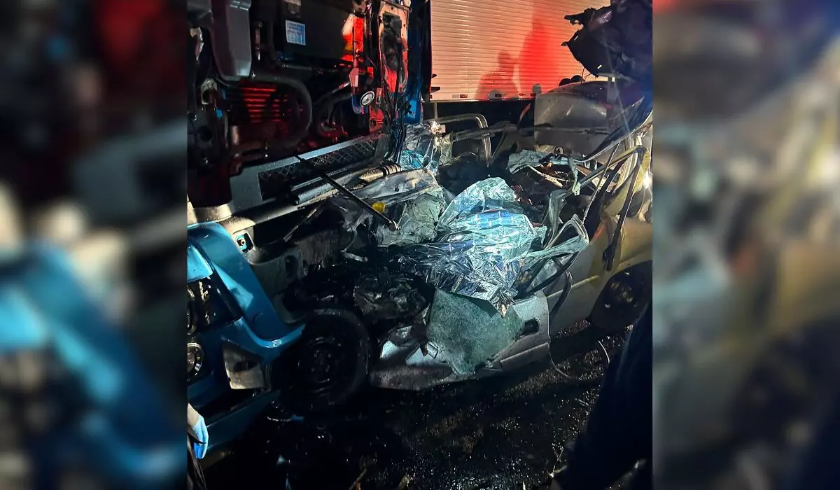 Carro de família ficou completamente destruído em acidente na BR-116