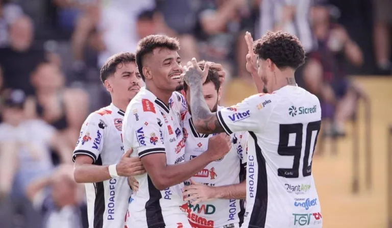 operário comemorando um gol