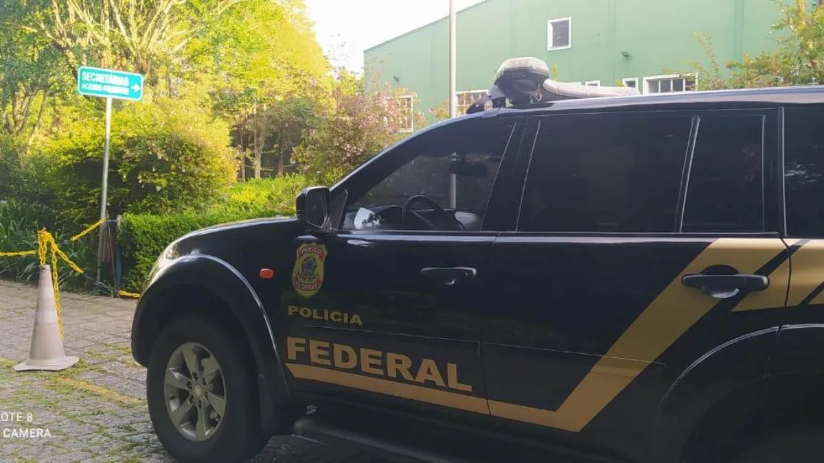 Operação da PF investiga indícios de corrupção do secretário de saúde de Piraquara