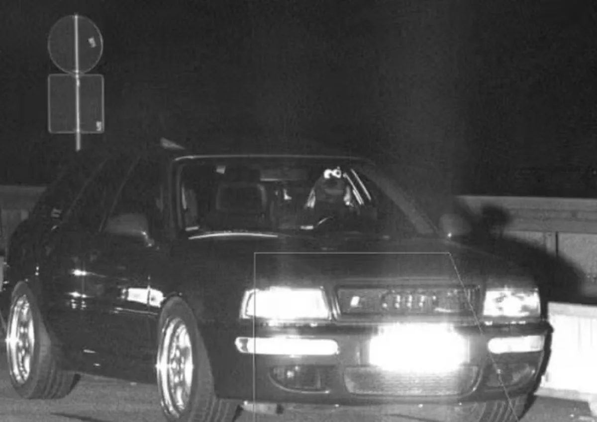 Polícia flagra personagem de Vila Sésamo em alta velocidade