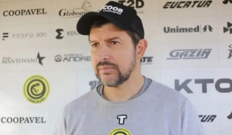 tcheco em entrevista pelo cascavel