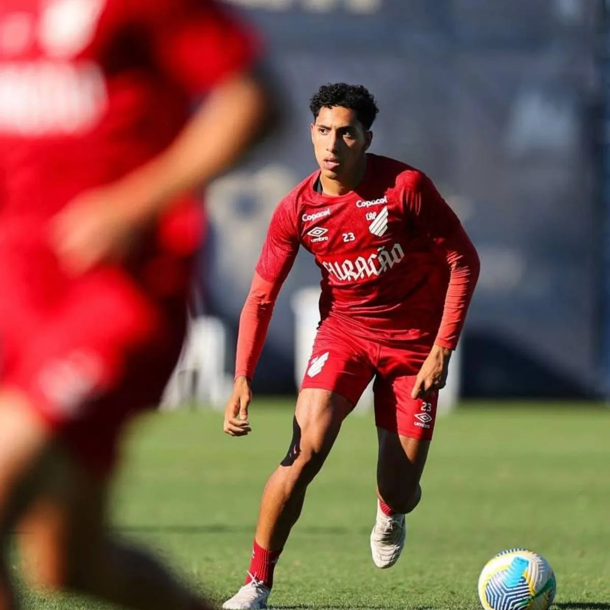 Após derrota na última rodada, Athletico é rebaixado no ano do centenário