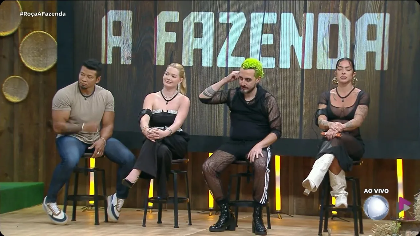 Gilsão, Julia, Fernando e Luana formam 5ª Roça (Imagem: Reprodução / PlayPlus)