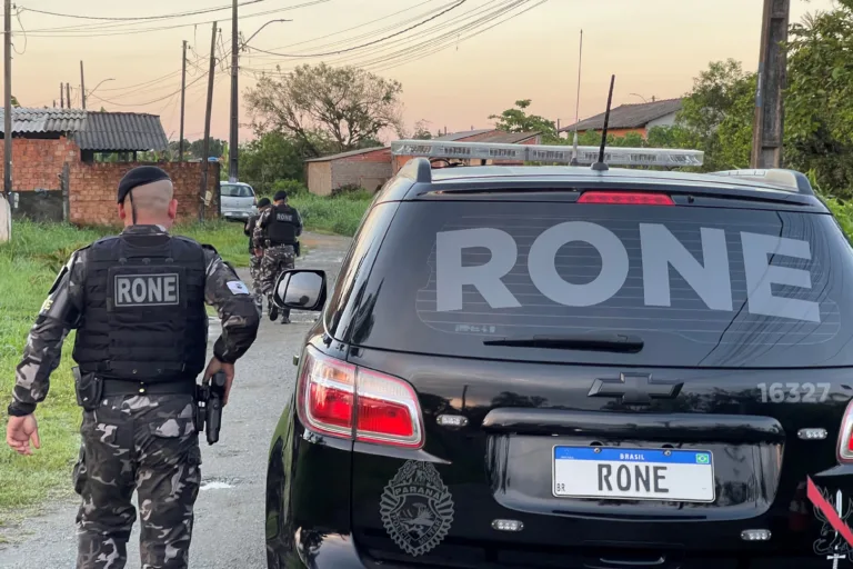Viatura da RONE no Litoral do Paraná