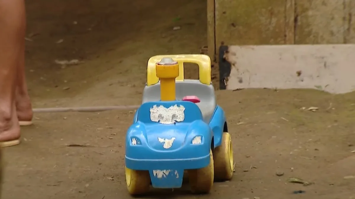 Mãe ficou nove dias longe dos filhos