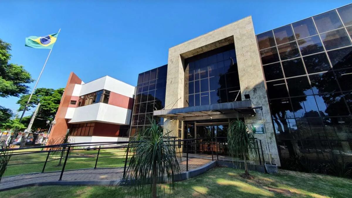 Aumento salarial para prefeito e vereadores é aprovado pela Câmara de Maringá