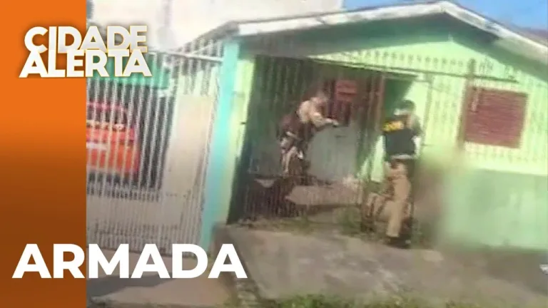 Vídeo registrou ordem de despejo, onde uma mulher ameaçou polícias com um facão