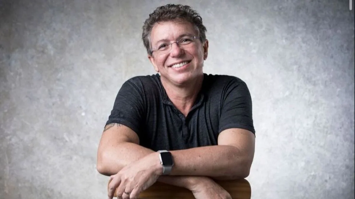 Boninho anuncia sa&iacute;da da Globo ap&oacute;s 40 anos: "Chegou a hora de voar solo"