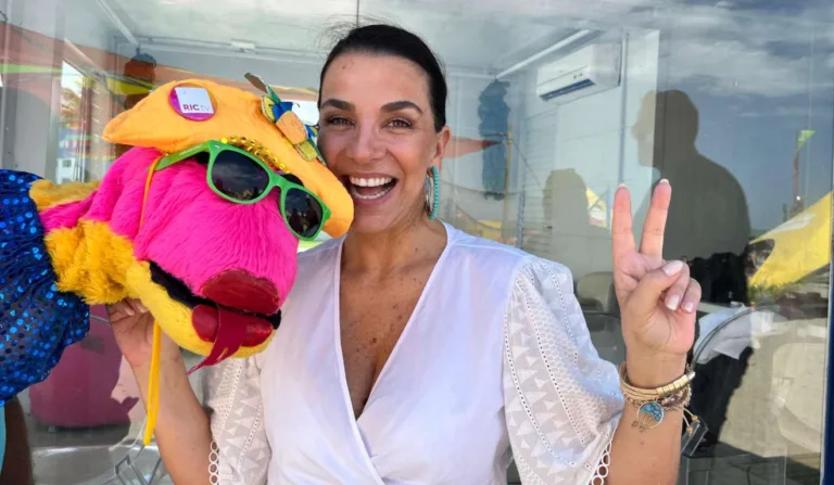 Hora da Venenosa é comandado direto da Arena Mundo Ric, em Matinhos