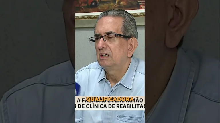 Homem sai de clínica de reabilitação e no dia seguinte, mata o próprio pai