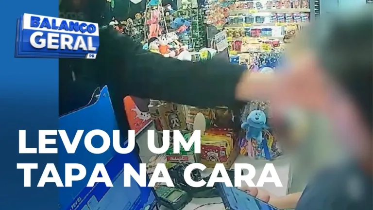 Funcionária lembra o pânico que sentiu ao levar tapa do ladrão e ter arma apontada pro rosto