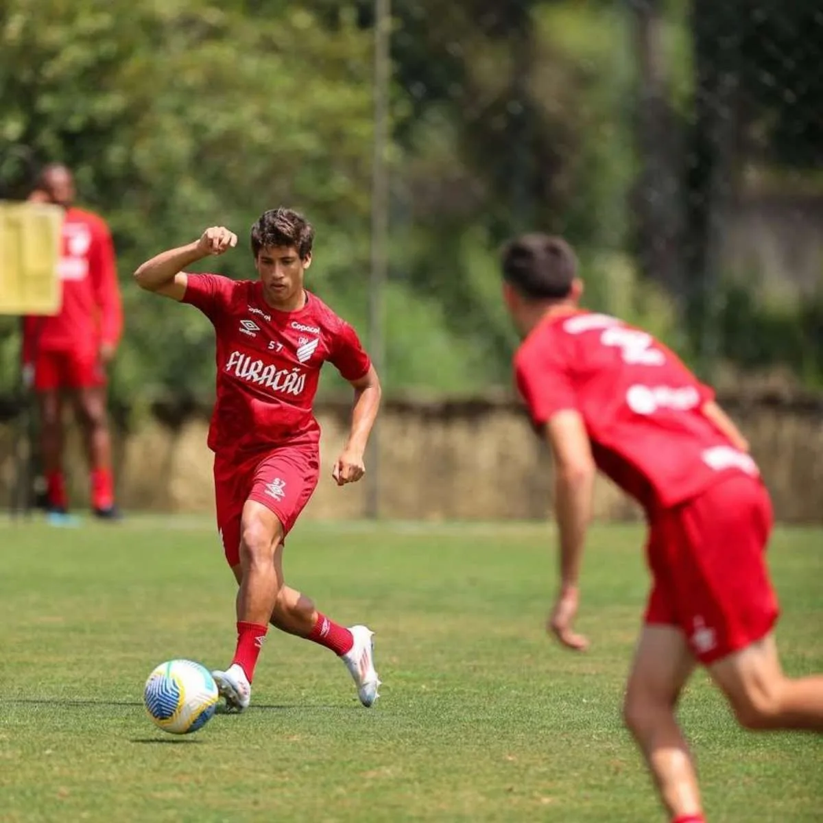 Athletico ainda pode cair? Confira a probabilidade de rebaixamento