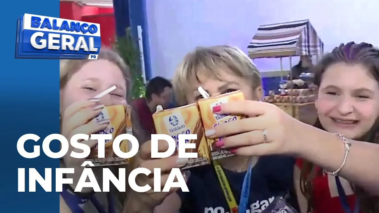 Escola faz reencontro de ex-alunos e reforça tradição dando achocolatado