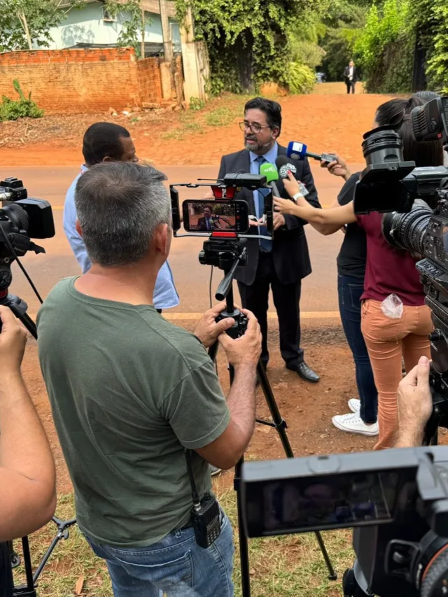 Comitê de Maria Tereza em Londrina é alvo de busca por suspeita de fake news