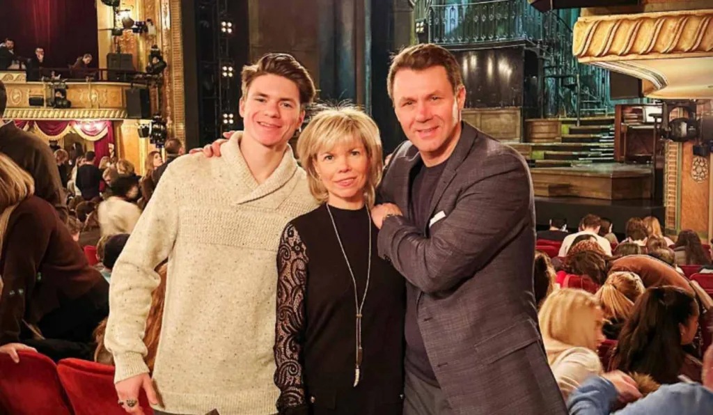 Casal russo campeão mundial em 1994 estava no avião com o filho Maxim Naumov, que pertence à seleção dos EUA