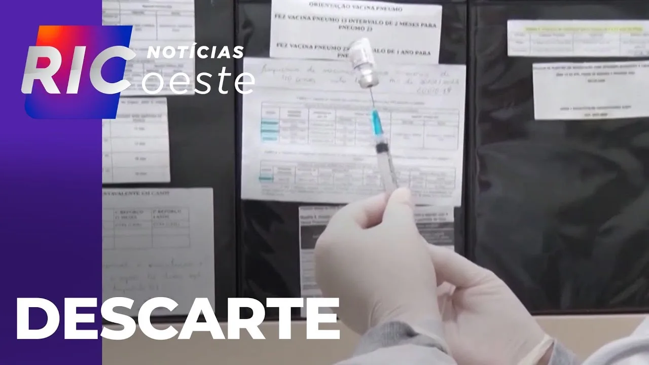 Por falta de procura, doses da vacina contra a COVID vencem e precisam ser descartadas