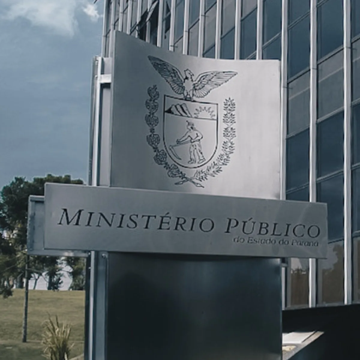 Casal pagará indenização após ‘devolver’ três irmãos adotados