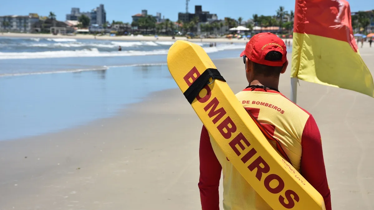 Preocupação dos Bombeiros com afogamentos é destaque no RIC Notícias Noite