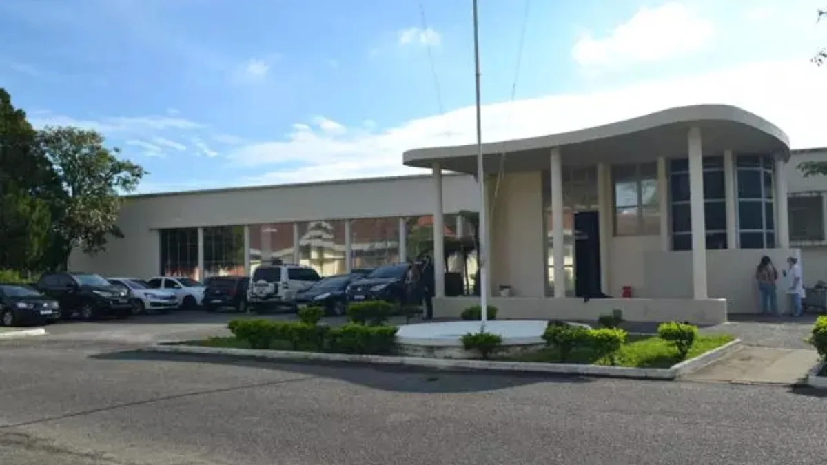 O Conselho Nacional de Justiça (CNJ) concluiu um relatório em que aponta suspeitas de maus tratos a detentos do Complexo Médico Penal (CMP) do Paraná, em Pinhais, na Região Metropolitana de Curitiba. O despacho é assinado pelo juiz Luís Geraldo Sant’Ana Lanfredi, coordenador do departamento de Monitoramento e Fiscalização do Sistema Carcerário e do Sistema de Execução de Medidas Socioeducativas.