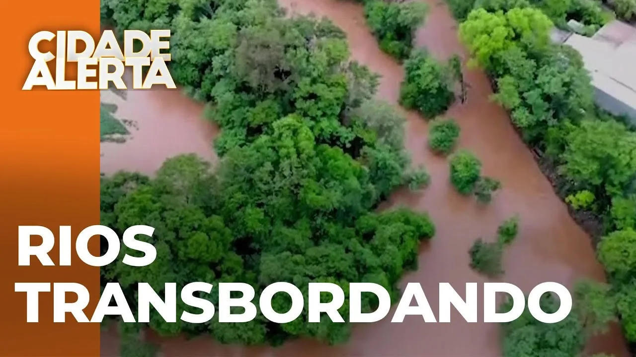 Chuvas do fim de semana causam transbordamento do Rio das Lontras e alagamentos