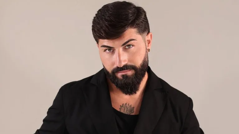 Cantor italiano Carmine Saturno