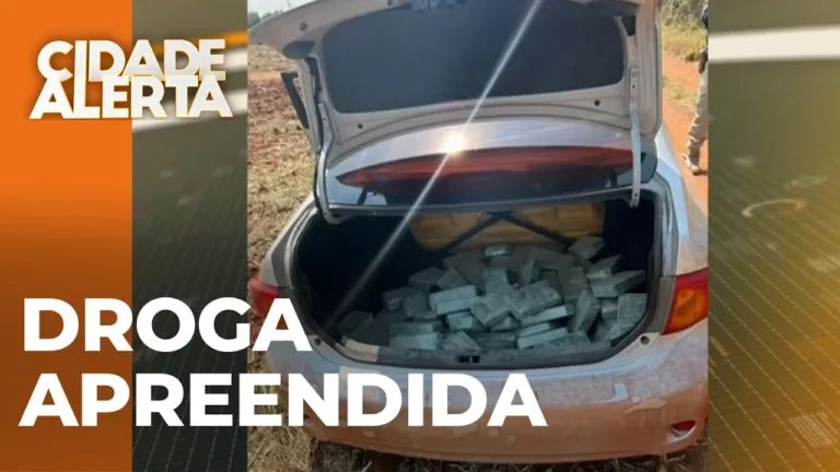 PRF apreende corolla recheado de pasta base de cocaína na região