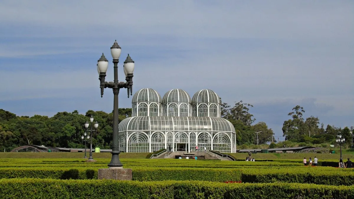 Previsão do tempo para Curitiba hoje (12/10/2024), segundo o Climatempo