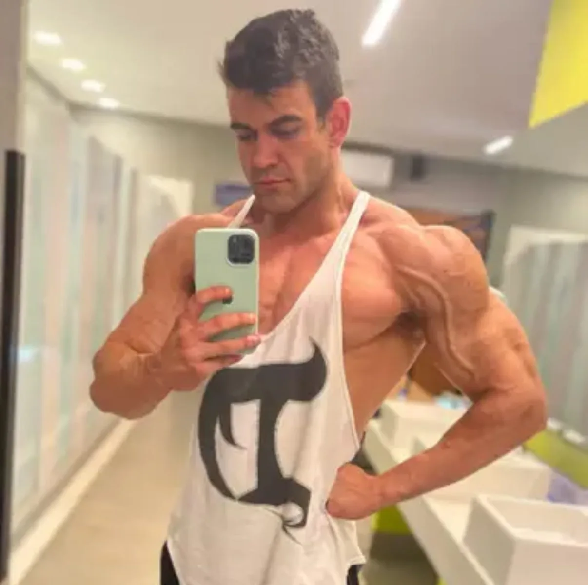 Fisiculturista sente mal-estar e morre em treino: "Obrigado por tanto", diz irmão