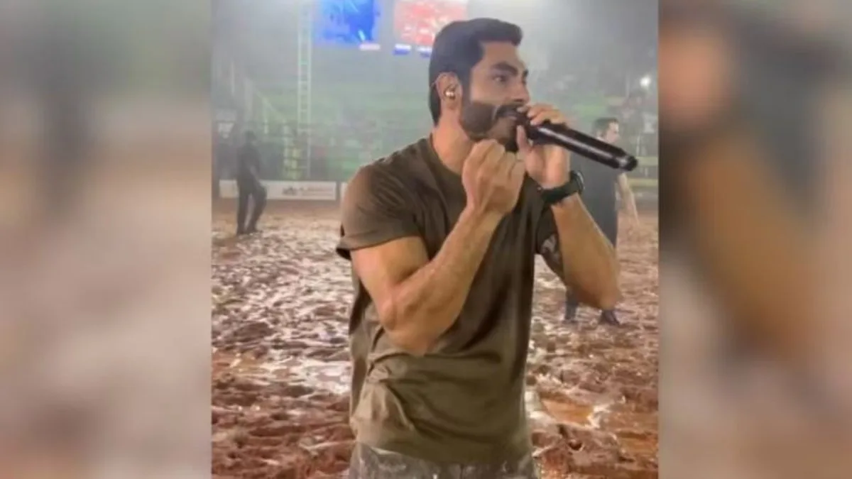 Os artistas improvisaram um show após as chuvas atingirem a região