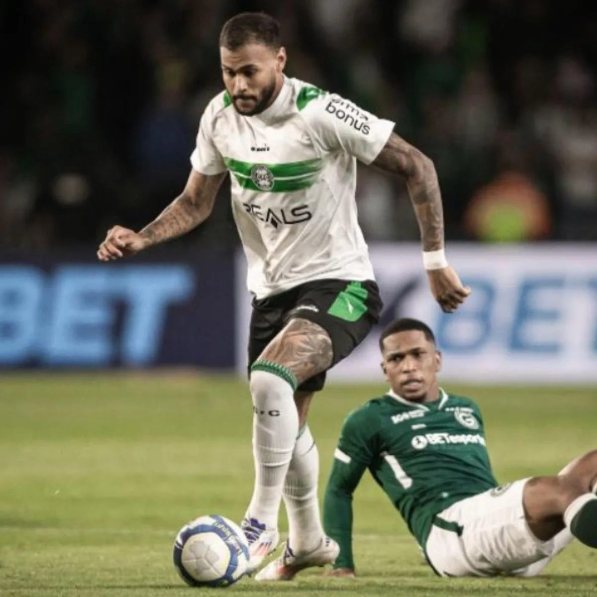 Coritiba deve ter ao menos duas mudanças para enfrentar o América MG (Foto: Coritiba FC/ Divulgação)