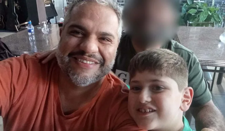 Pai e filho morrem em grave acidente com três veículos no interior de São Paulo