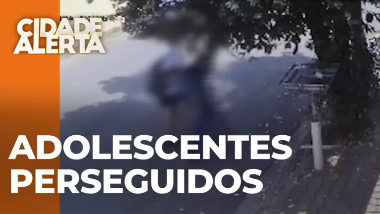 Adolescentes que voltavam da escola são perseguidos por carro misterioso