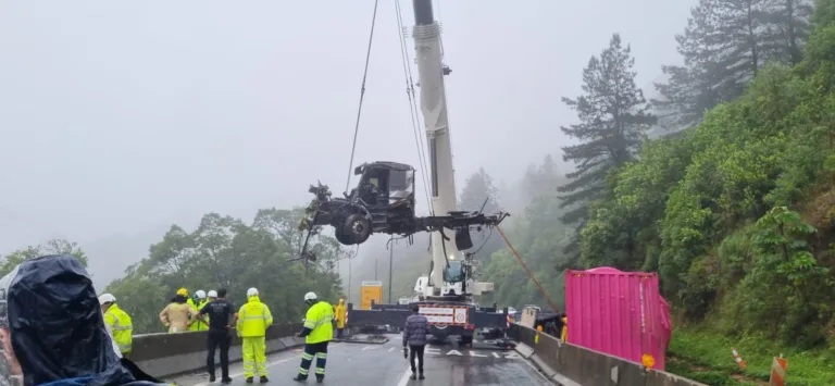 caminhão bloqueia BR-376 - rota alternativa