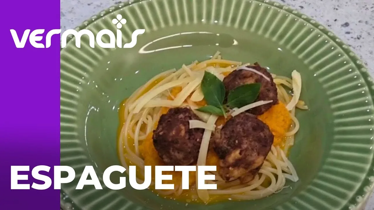 Receitas de família: espaguete ao molho sugo e polpetas