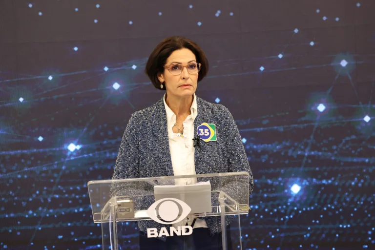 Debate em Curitiba tem acusações sobre estelionato de candidato a vice