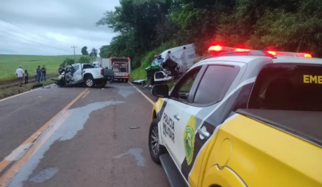 Rodovia PR-082 registrou dois acidentes com mortes neste domingo (19) 