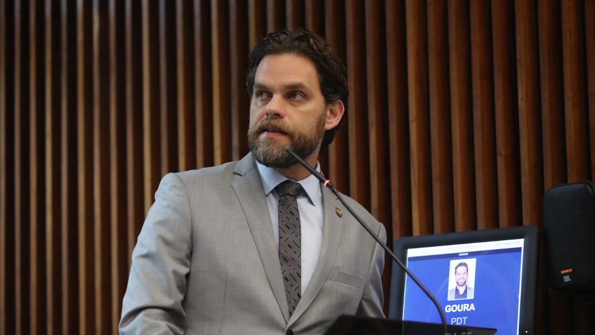Goura defende PDT após saída da oposição a Pimentel