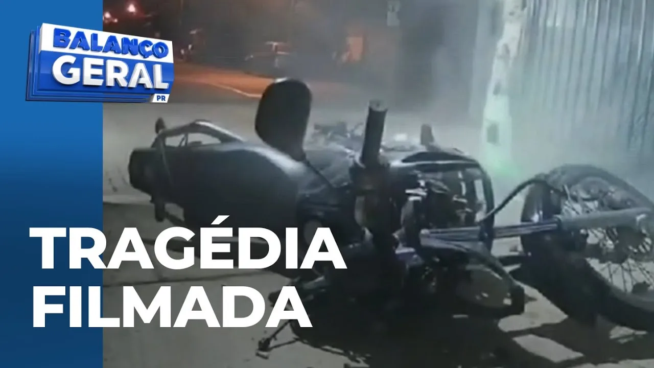 Câmera mostra momento em que motociclista morre ao bater contra pilar de condomínio